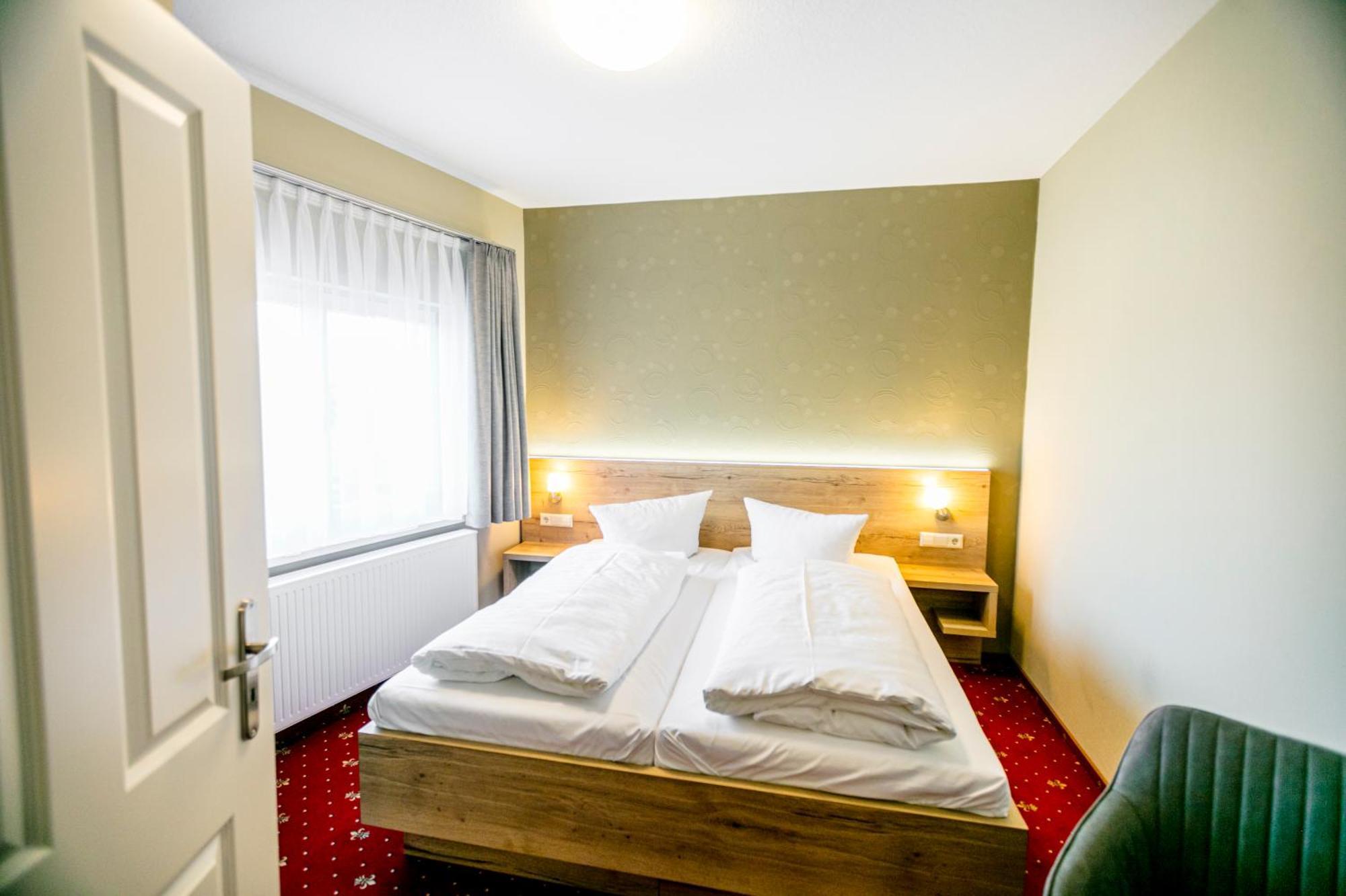 Hotel Zum Goldenen Loewen Peitz Екстер'єр фото