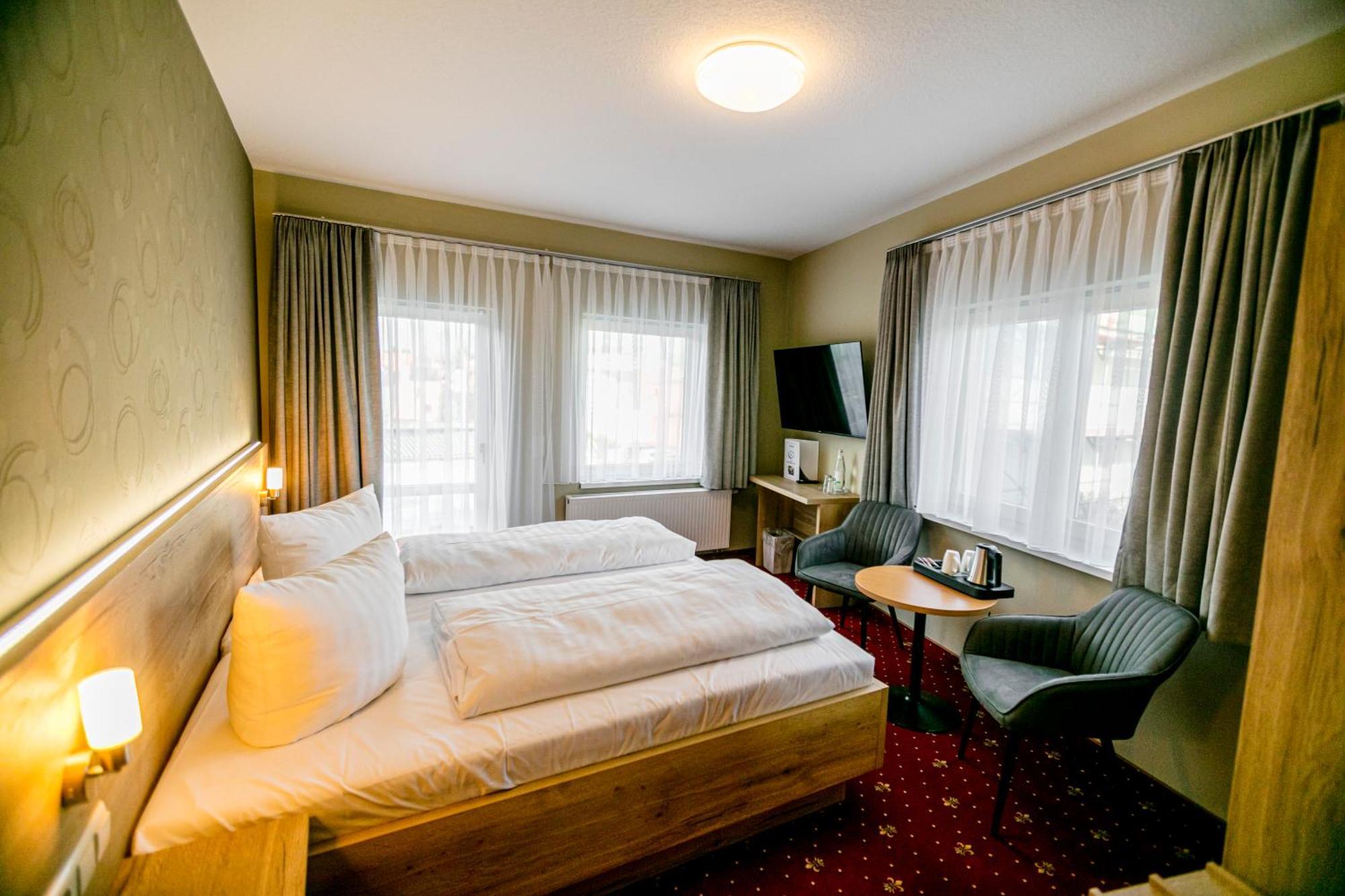 Hotel Zum Goldenen Loewen Peitz Екстер'єр фото