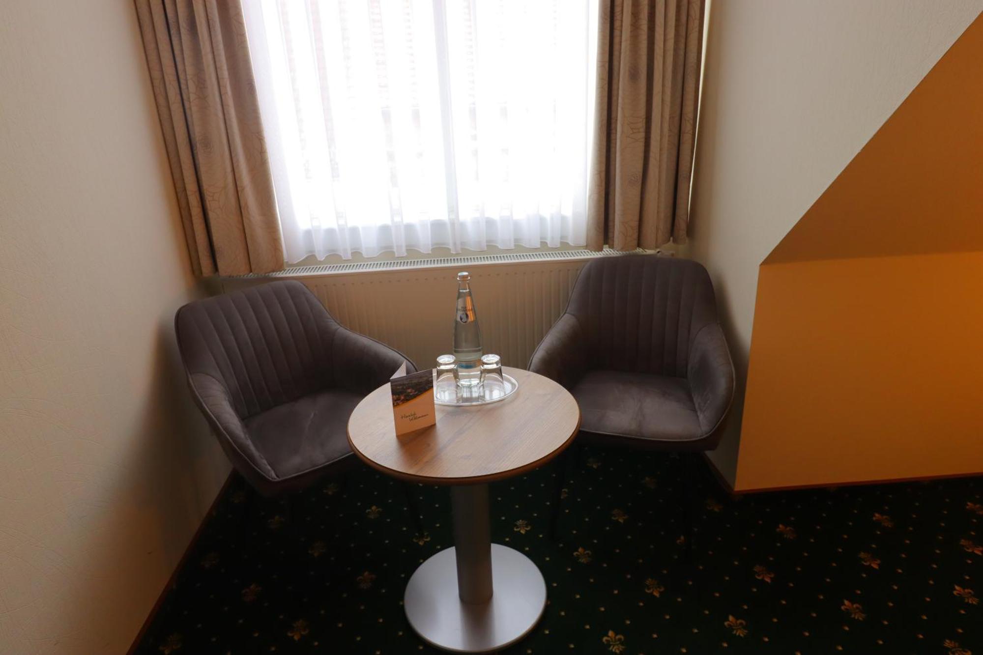 Hotel Zum Goldenen Loewen Peitz Екстер'єр фото